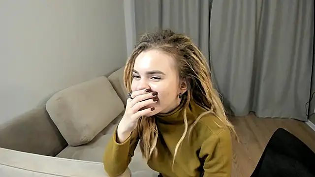 AldaCerrello's Live XXX Chat