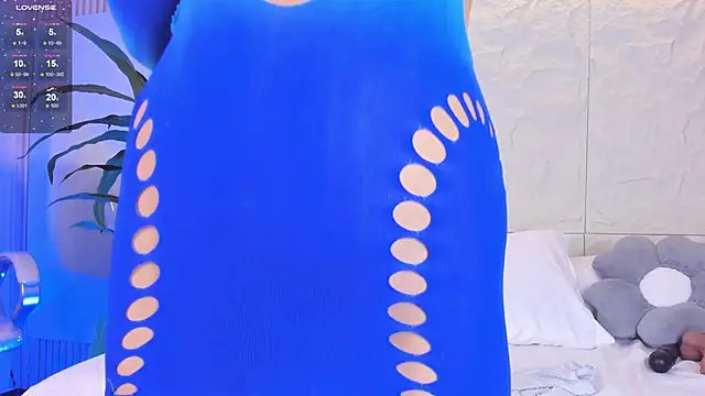 Онлайн чат XXX AnahinClar