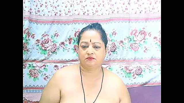 Chat +18 de matureindian ao vivo