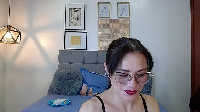 _naomi_s Chat XXX in diretta