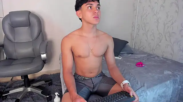 _TaylorBlack Live XXX-chat