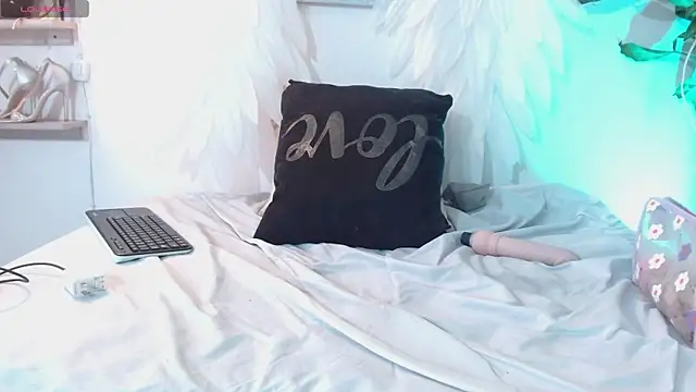 melany_benson Adlı Modelin Canlı XXX Sohbeti