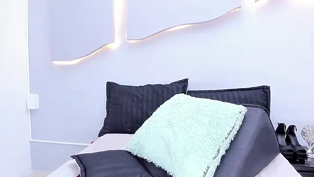 Živý XXX chat EmilyDiaaz