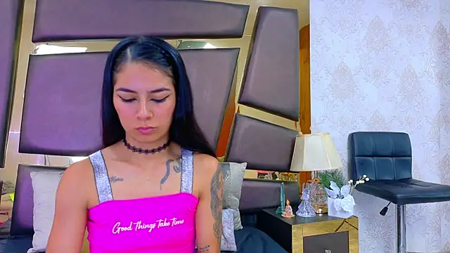 NicoleEsposito লাইভ XXX চ্যাট