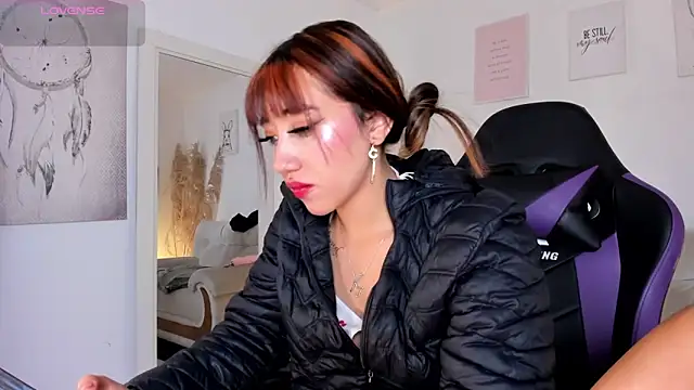 Miacorner_ লাইভ XXX চ্যাট