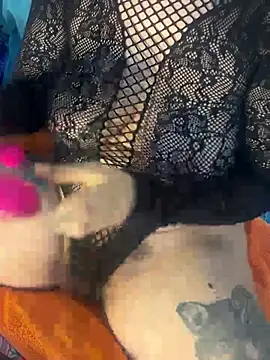 Eris_ লাইভ XXX চ্যাট