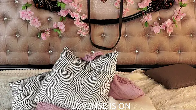 KirstinMcgeady লাইভ XXX চ্যাট