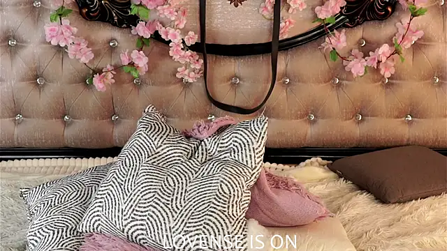 KirstinMcgeady লাইভ XXX চ্যাট