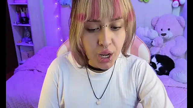 NekoWaifu's Live XXX Chat