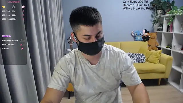 Tomguys' Live XXX Chat