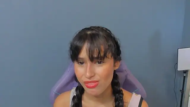 luly_dreams: онлайн-секс-чат