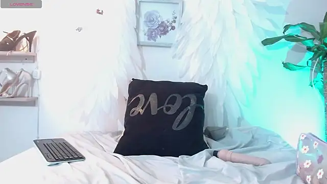 melany_benson Adlı Modelin Canlı XXX Sohbeti