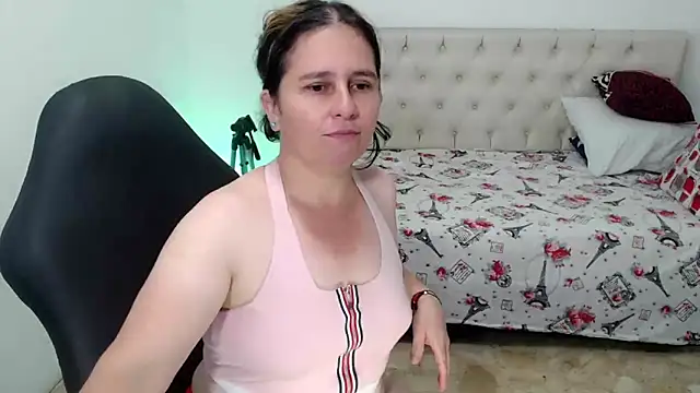 Chat XXX en directo de victoria_jones