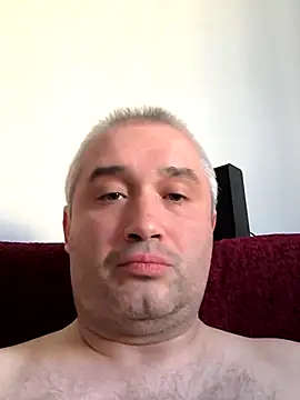 OLOMOUCAK Chat XXX live