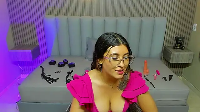 Chat +18 de Amy_Estrellita ao vivo