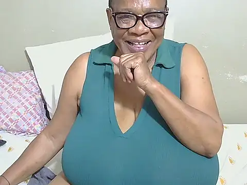 Pokazy przed kamerką – DairyQueen2