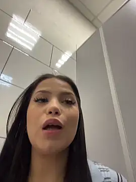 your_babymila – webcam-show