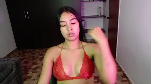 kyra_fox_ 现场XXX聊天