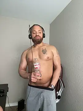 Fathero1time Show in webcam