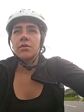 CAROLINE__07 élő XXX-chatje