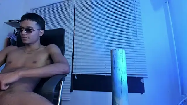 xxKamadevaxx Webcam show