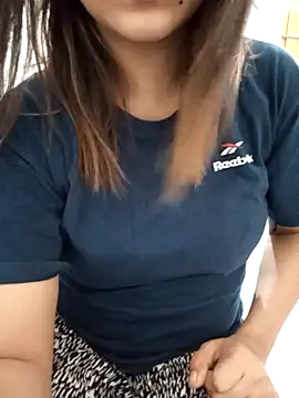 Tanha18 élő XXX-chatje