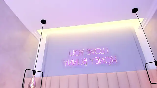 cherry_monroe élő XXX-chatje