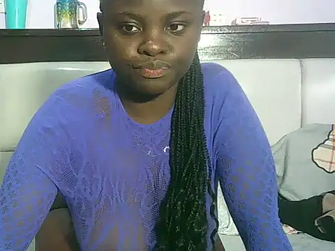 Chat +18 de Inaya_Kiara ao vivo