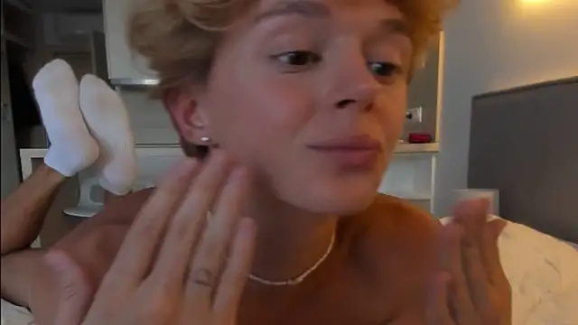 angelAndyy: онлайн-секс-чат