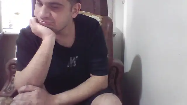 YakisikliSikici লাইভ XXX চ্যাট