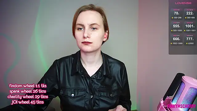 KinkyMissCherry Adlı Modelin Canlı XXX Sohbeti