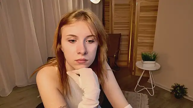 miraiakik Adlı Modelin Canlı XXX Sohbeti