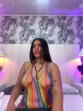 Lyaa_606 লাইভ XXX চ্যাট