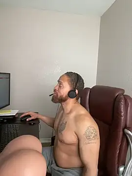 Fathero1time: онлайн-секс-чат