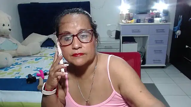 Chat XXX en directo de pervert_mommy_