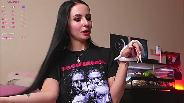 Онлайн чат XXX YaraAveiri