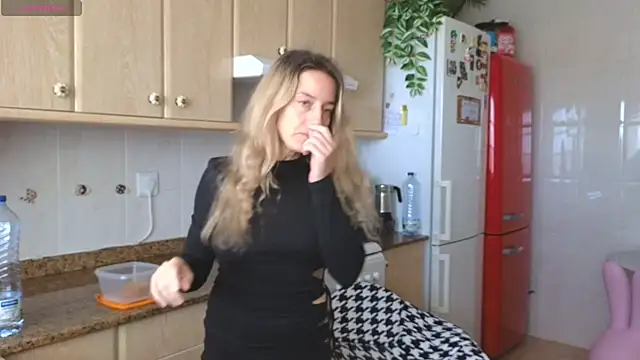 Lunamix Live XXX-Chat