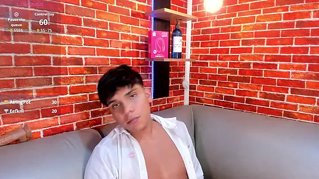 Thiago_Kozak Pertunjukan Webcam