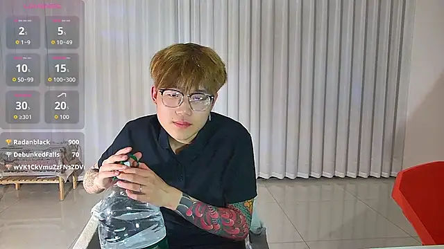 KK-cuteboy লাইভ XXX চ্যাট