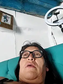 Chat XXX ao vivo de clarita_01