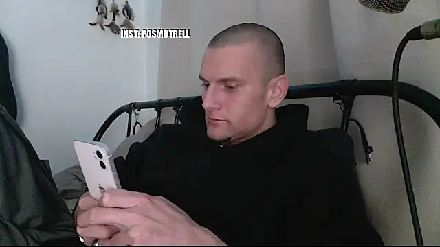 Czat XXX na żywo – ETHAN_MOORE