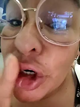 AlexxiaaMat 라이브 XXX 채팅