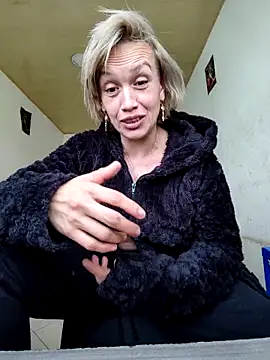 Czat XXX na żywo – MARILYNMADELENAKOVANOVA