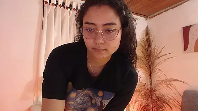 _Kim__M's Live XXX Chat