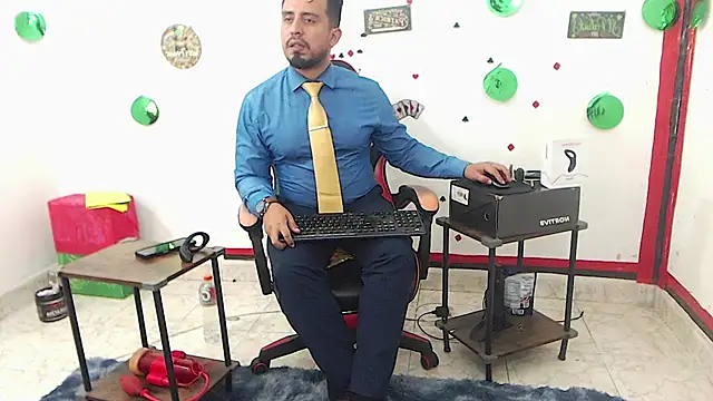 KalethBigDickのライブXXXチャット