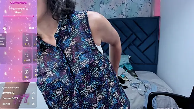 Chat XXX en directo de Valery_More__