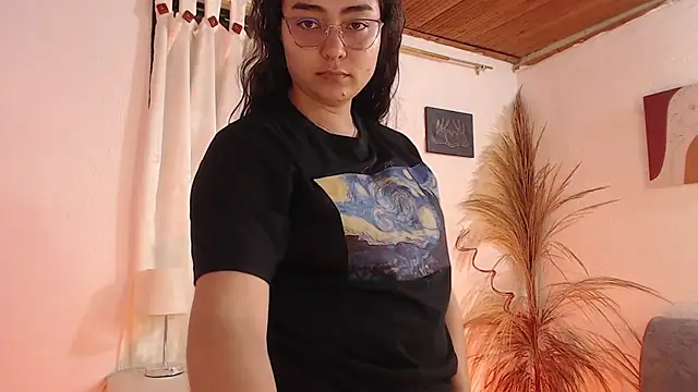 _Kim__M লাইভ XXX চ্যাট