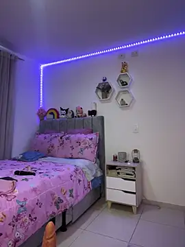 Luna_Paris_ লাইভ XXX চ্যাট