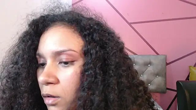 Little18Doll Chat XXX in diretta