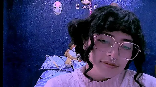 NinaYellowのライブXXXチャット